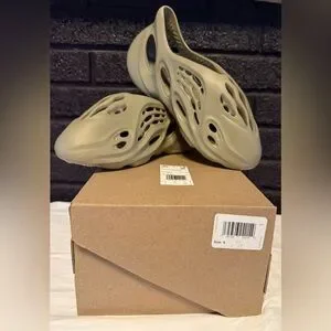 Adidas Yeezy Foam RNR GV6840 Stone Salt NWT  W 10 M 9 Yeezy | Shoes | Adidas Yeezy Foam Rnr Gv684 Stone Salt Nwt W  main image 3